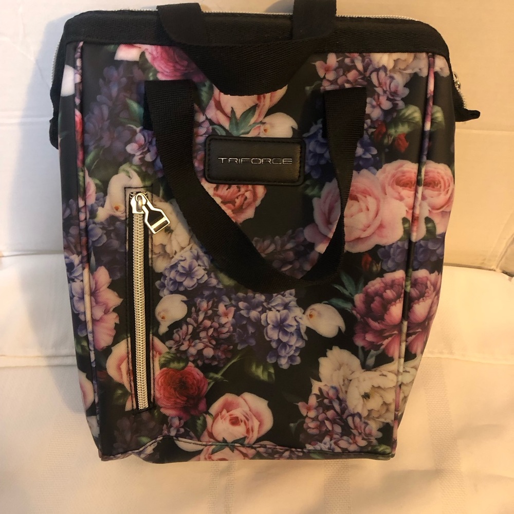 Triforce Insulated Bag